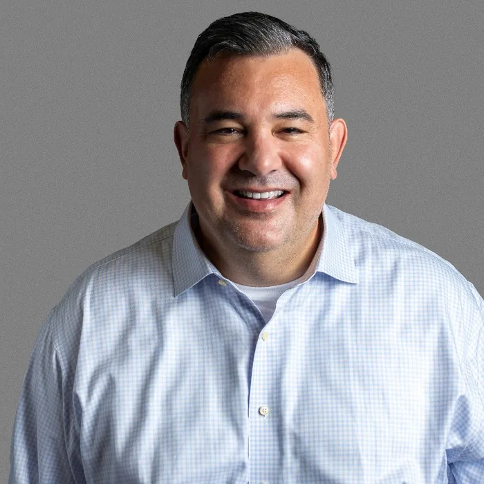 ESTEBAN HERNANDEZ