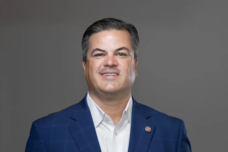EDWARD CHARLES REINHART III