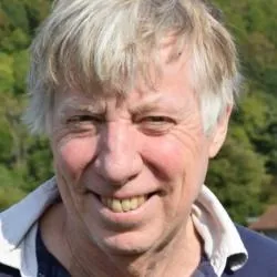 RICHARD HUNTER