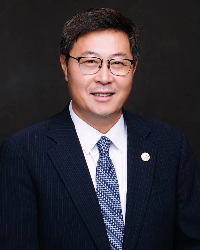 KYUNG HO CHOE