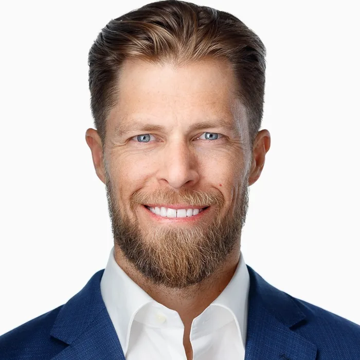 CHRISTIAN VERNON RAVSTEN