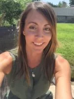NICOLE E SEGHETTI
