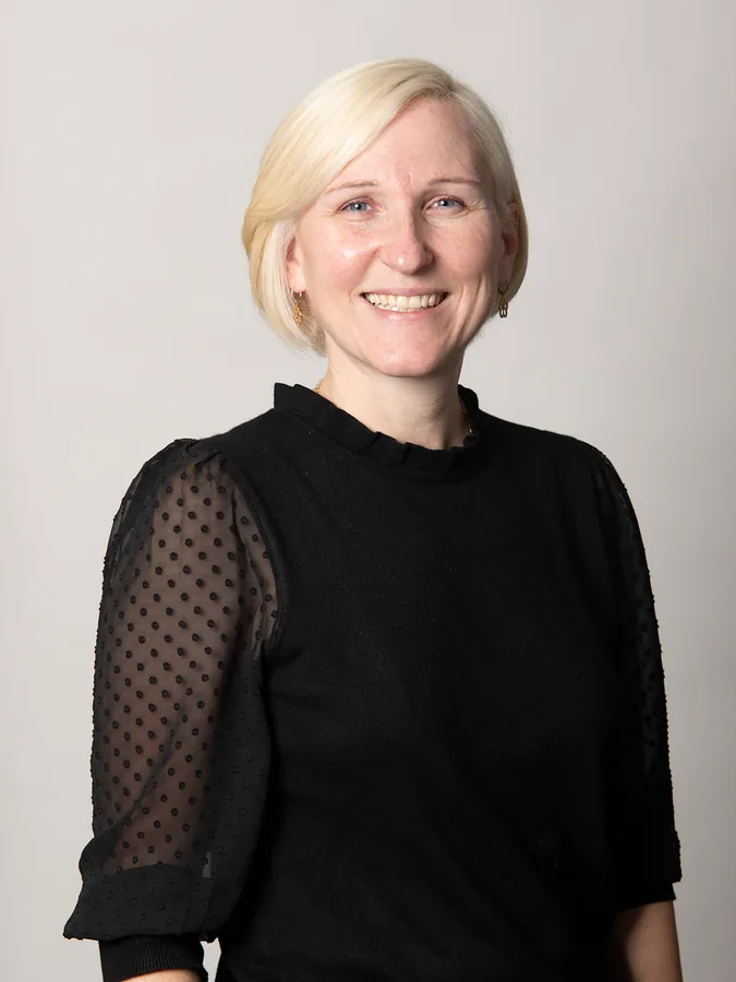 PAULA J PIENKOWSKA