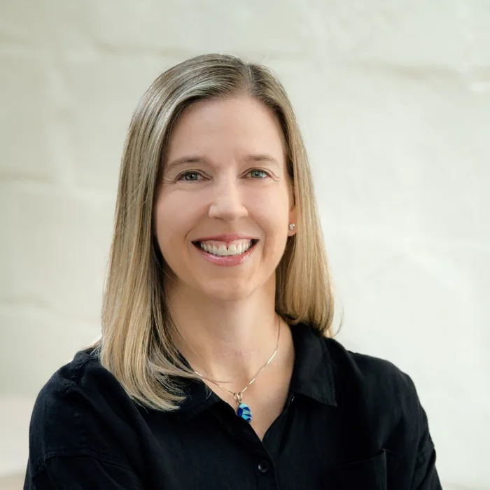 GRETCHEN LYNNE COLE