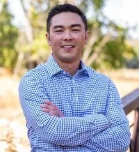JONATHAN KIEN DUONG