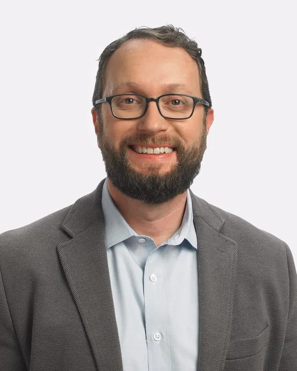 ANDREW C HARRIS