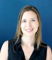 COURTNEY LYNNE HOLT