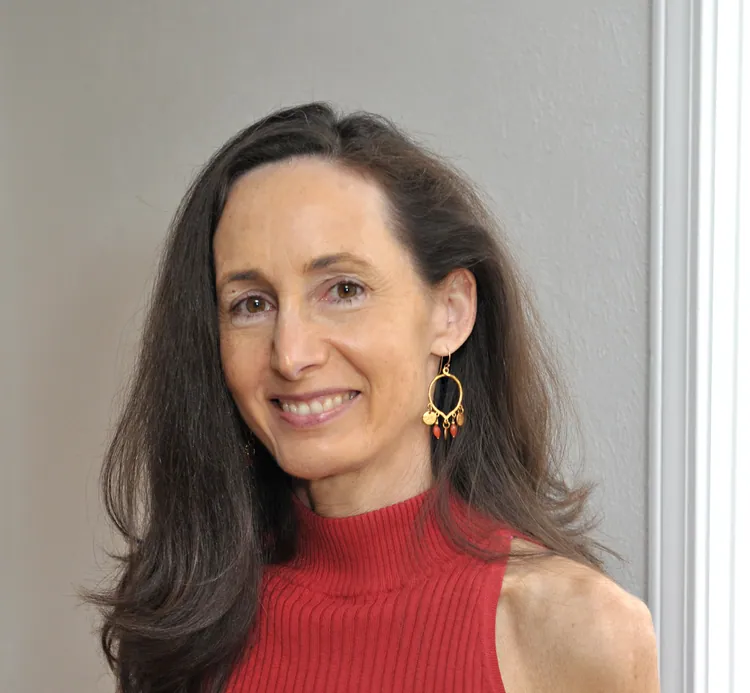 DEBRA HERZ HUTTNER
