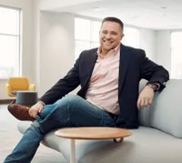 RYAN J VANDERZWART