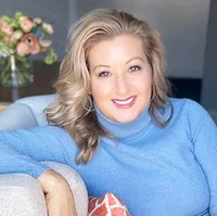 JULIE LYN BETONI