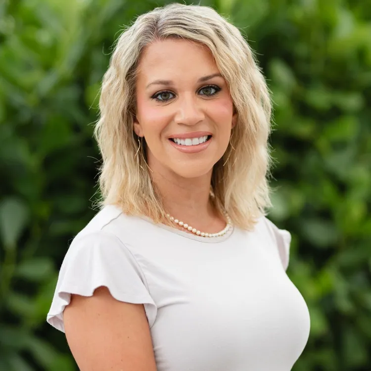 Angela Sanders Barrios