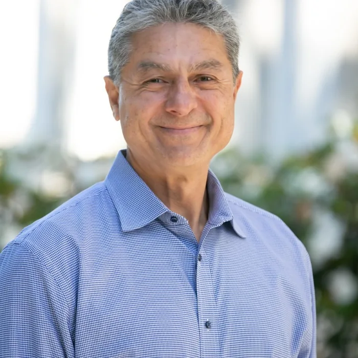 MARIO HERNANDEZ