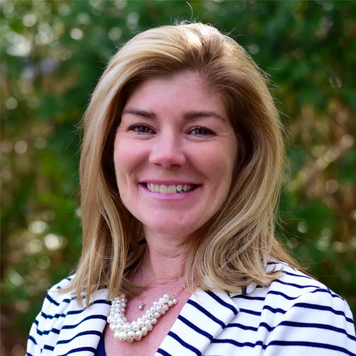 Sarah Riordan Szabo