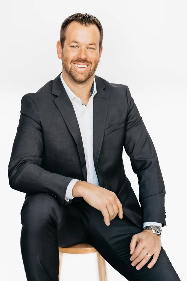 SCOTT THOMAS MARQUARDT