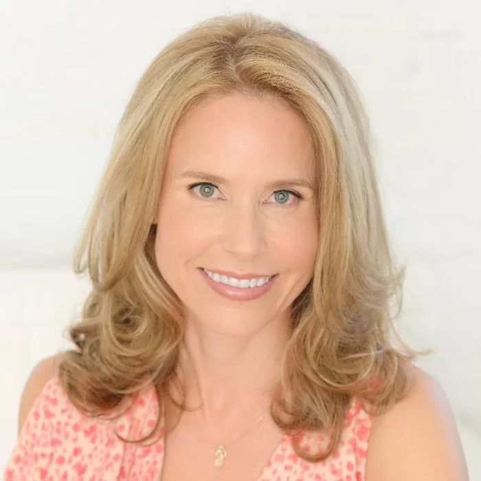 WENDY J PYNE