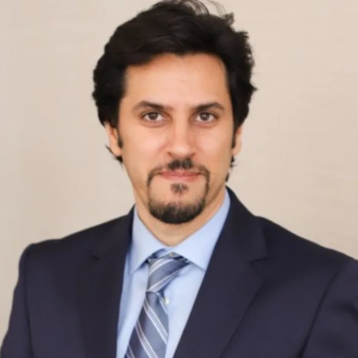 Reza Akbari
