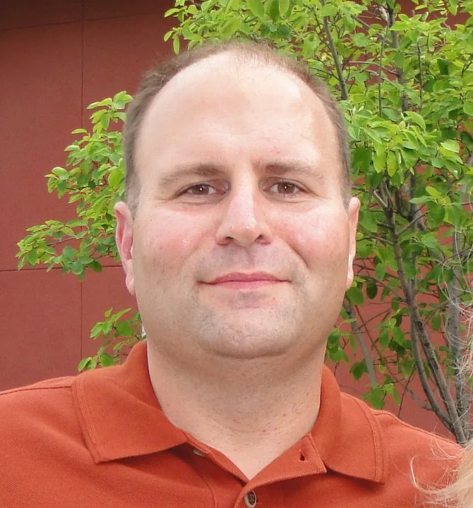 ROBERT J ROSSI