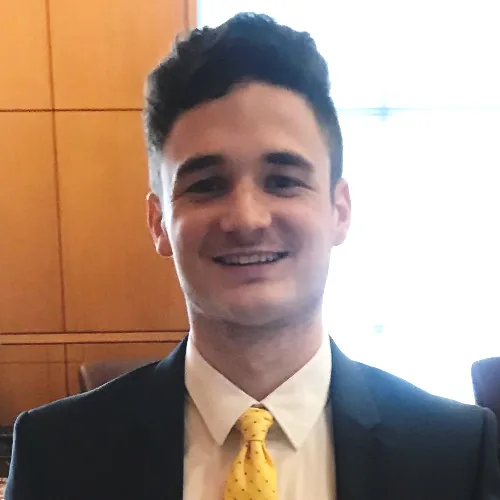Caleb R Bronnenberg