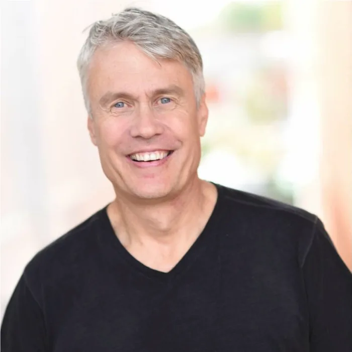ROY LARSEN