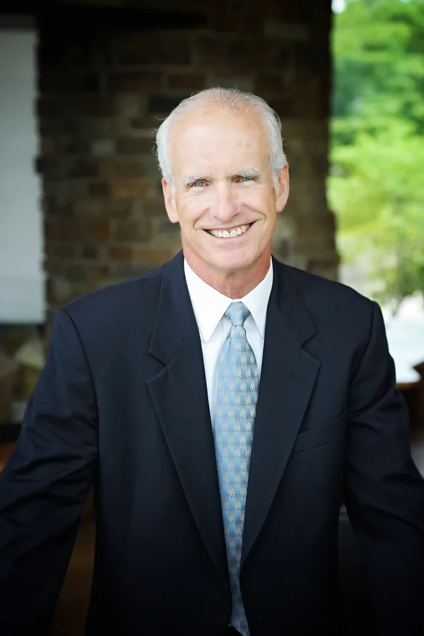 DON THOMAS HARDCASTLE
