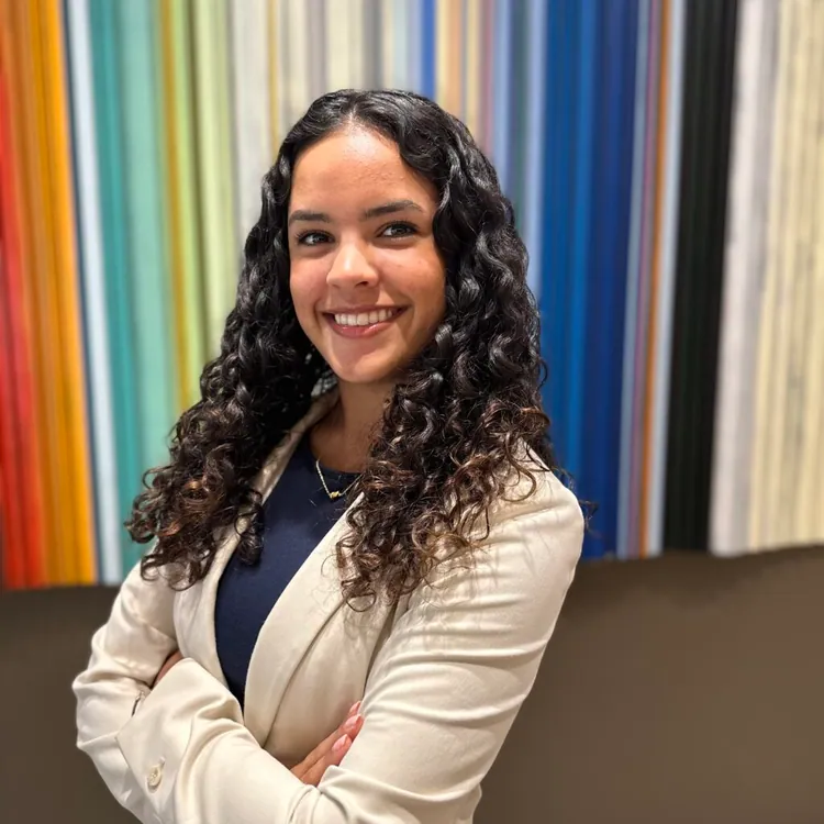Loren Iliana Arzayus