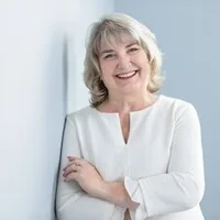 KAY DEE COLE