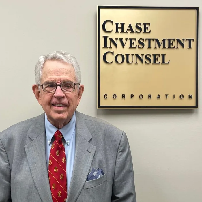DERWOOD SUMNER CHASE JR