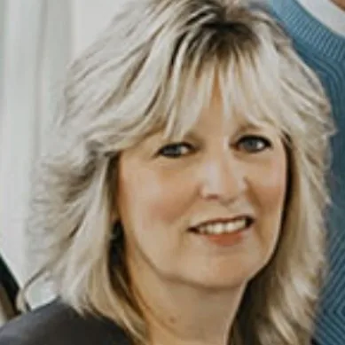 ERIN M DAVIS